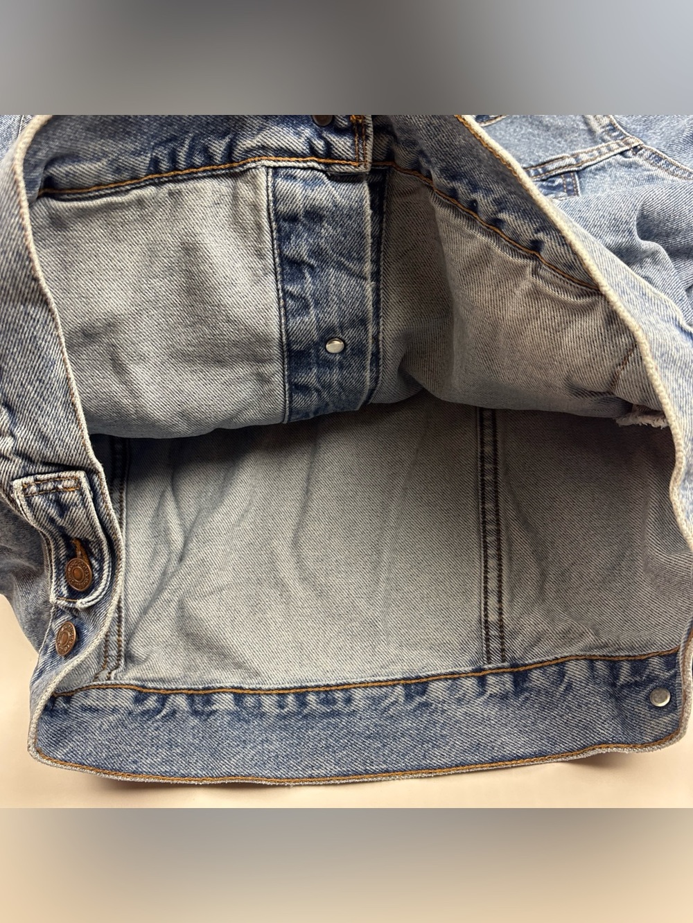 Levis Men Large Denim Jacket Denim Trucker Blue Relaxed Fit 70507-0389 Cotton - Picture 8 of 9